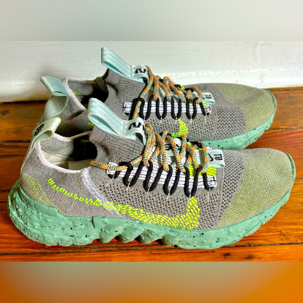 Nike Space Hippie Healing Jade Grey Wolf Sneakers Sz 9